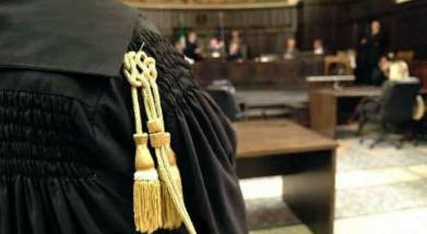  «Licenziata perché sono mamma e posso avere altri figli. Al mio posto una 62enne» 