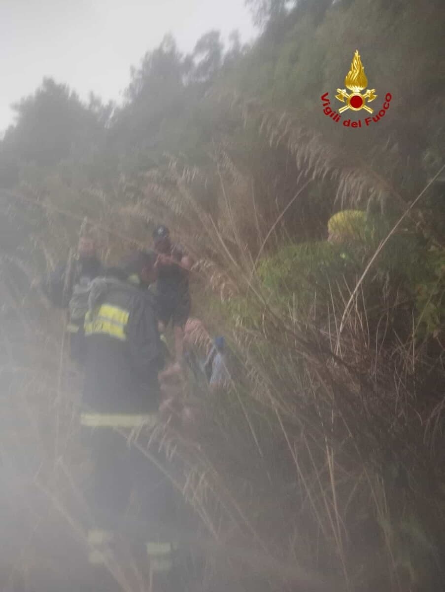 Escursionisti si perdono in zona Grotta delle monache: salvati dai vigili del fuoco