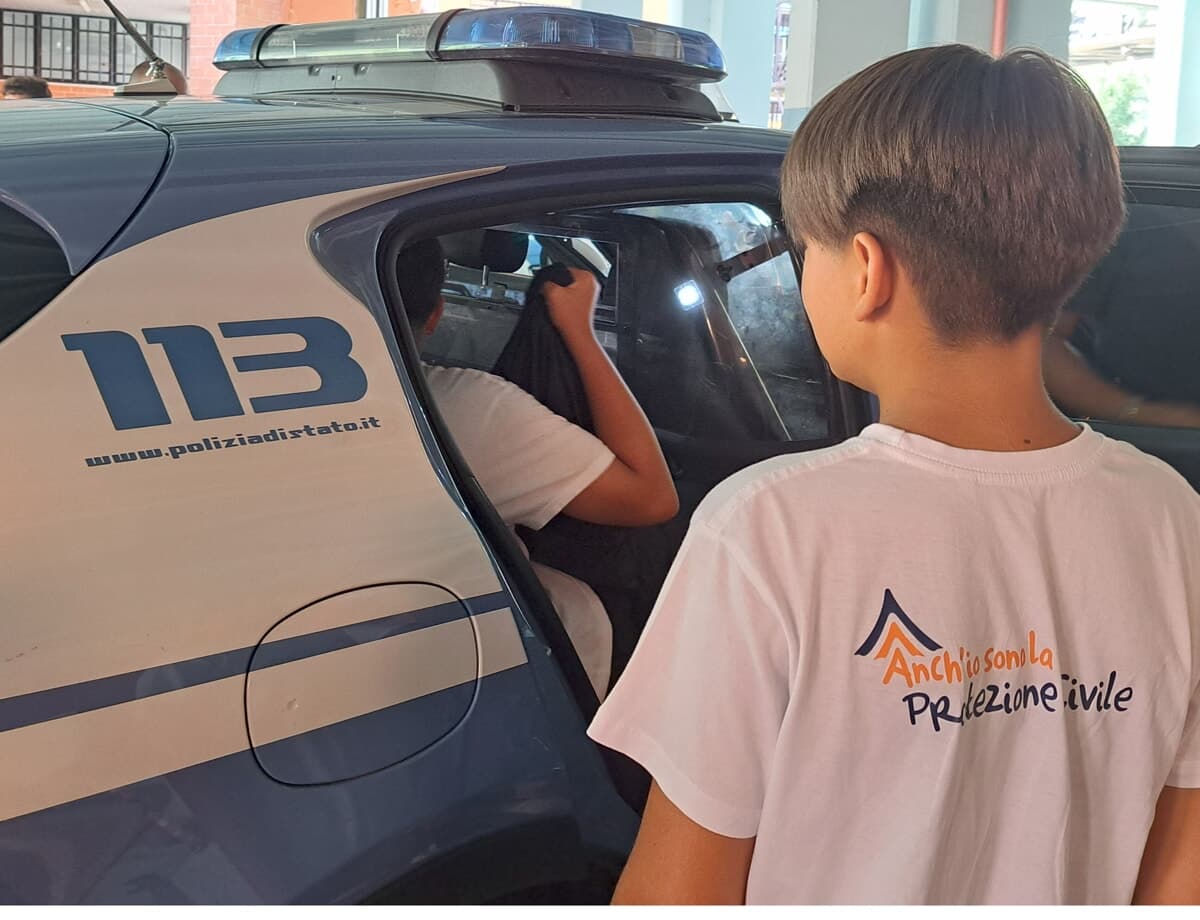 Frosinone, la polizia incontra i giovani dei campi scuola “Anch’io sono la Protezione Civile”