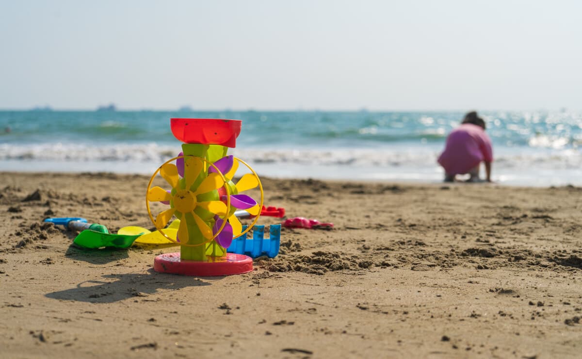 Idee e attività per stare in spiaggia: consigli pratici per vivere meglio il mare