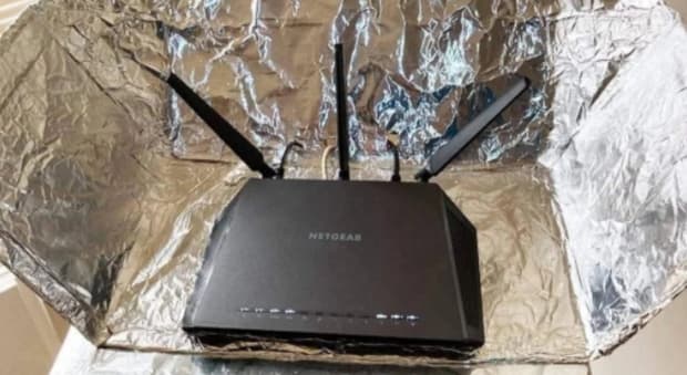  Foglio di alluminio sul Wi-Fi, funziona davvero? Ecco a cosa serve e se aumenta la potenza del router 
