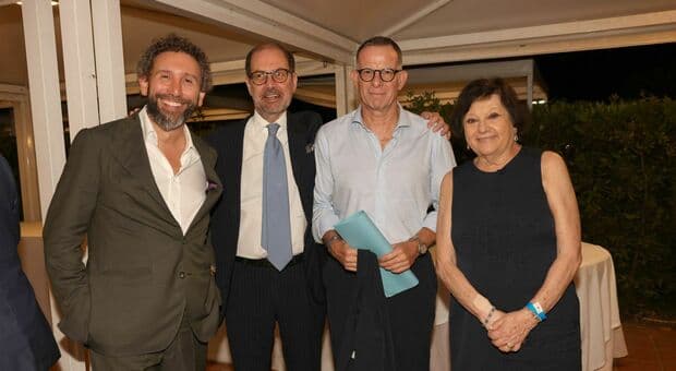  La solidarietà di Camaiora&Friends per il Gemelli fa il pieno, la serata di beneficenza «Insieme per il Bene» 