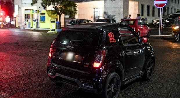  Banda della minicar, il malore durante la scuola di uno dei due minori. I compagni: «È un ragazzo modello» 