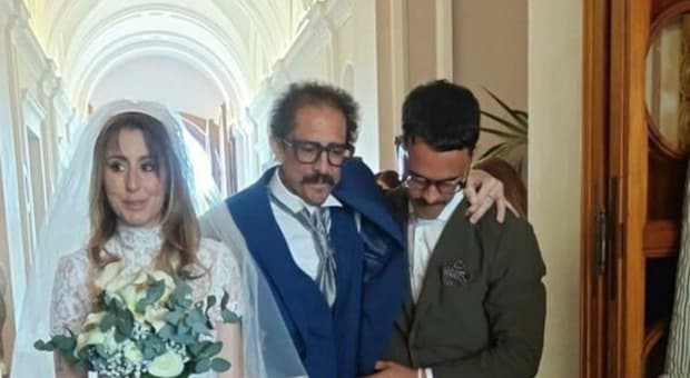  Dalla figlia accompagnata all'altare al calcio d'inizio a Livorno, fino ai video in ospedale. I gesti simbolo della partita di Igor Protti contro il tumore 