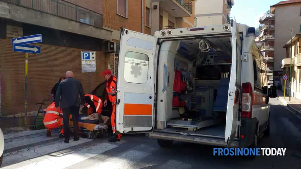 Cassino, novantenne muore dopo l’incidente contro un’auto