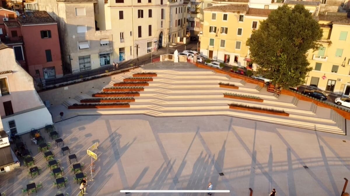 Frosinone, navetta gratuita per la movida: collegamento tra il parcheggio di via Montecassino e piazza VI Dicembre