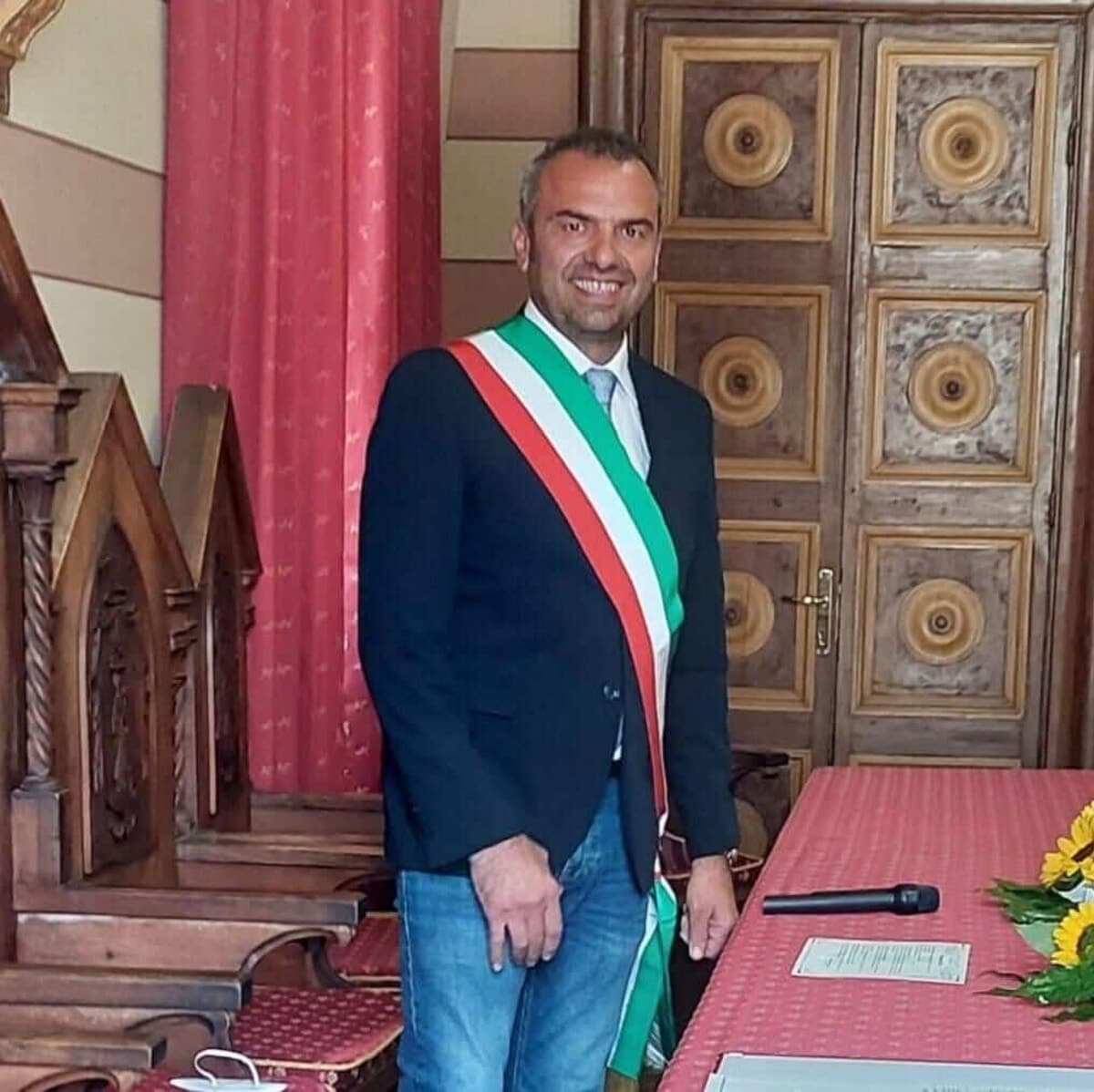 Monte San Giovanni Campano, cade l'amministrazione Cinelli: nove consiglieri dal notaio firmano le dimissioni