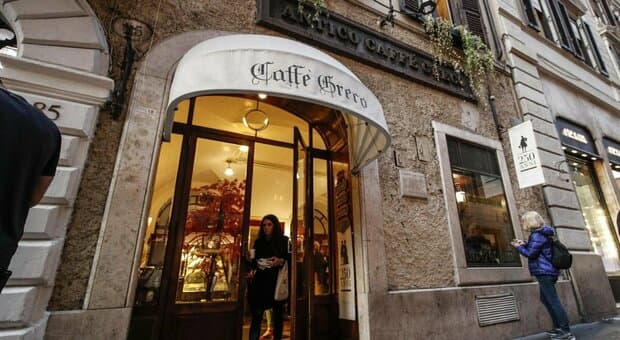  Roma, sfratto del Caffè Greco: l?ex gestore a processo. «Per le opere spostate» 