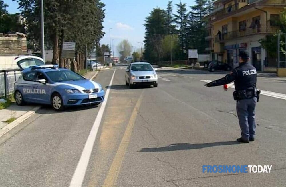 Frosinone sicura, controlli straordinari interforze: quattro segnalati per droga, un denunciato con un coltello