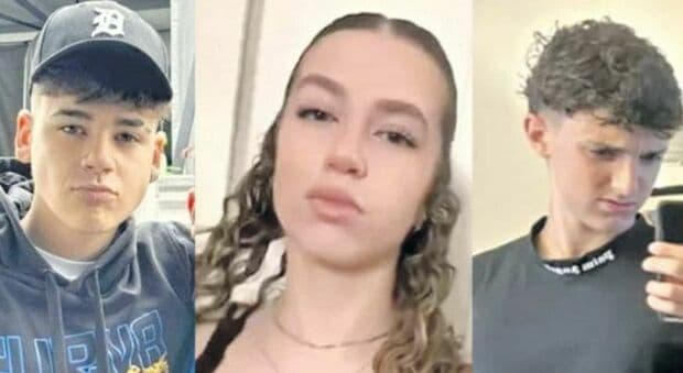  Incidente Senago, gli amici dei tre 17enni morti: «Lasciateci in pace, vogliamo piangere da soli». Camilla, Lorenzo e Riccardo erano a 10 minuti di casa 