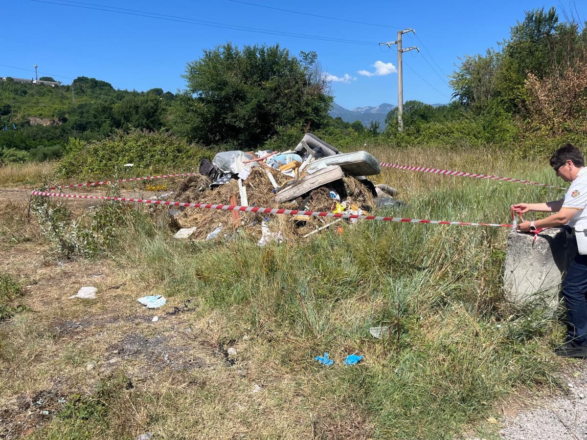 Discarica abusiva in via Mulino San Rocco a Ceccano, individuato e sanzionato il responsabile