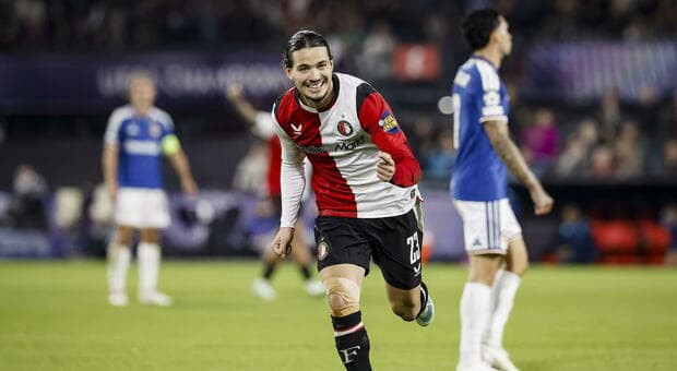  Feyenoord-Como 3-2, le pagelle: Diao (7) illude Fabregas, Nico Paz (5) troppo timido, Sanchez (4) sfortunato, Moussa (8) 