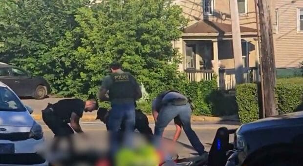 Agenti Ice uccidono un uomo nel Maine: secondo caso in meno di una settimana 