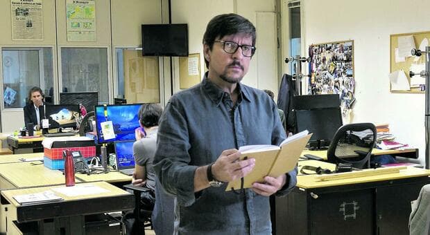 Enrico Vanzina: «La sera a Roma è il mio film della maturità. Penso a mio fratello Carlo, che lesse il libro da cui è tratto» 
