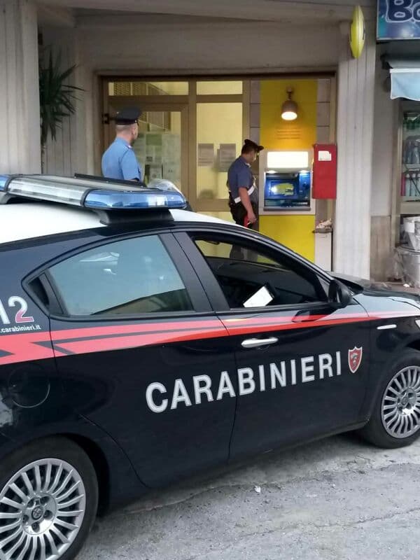 Da Avezzano alla Ciociaria, scatta l’allerta per una Panda sospettata di essere usata per truffe agli anziani, fermati due 40enni