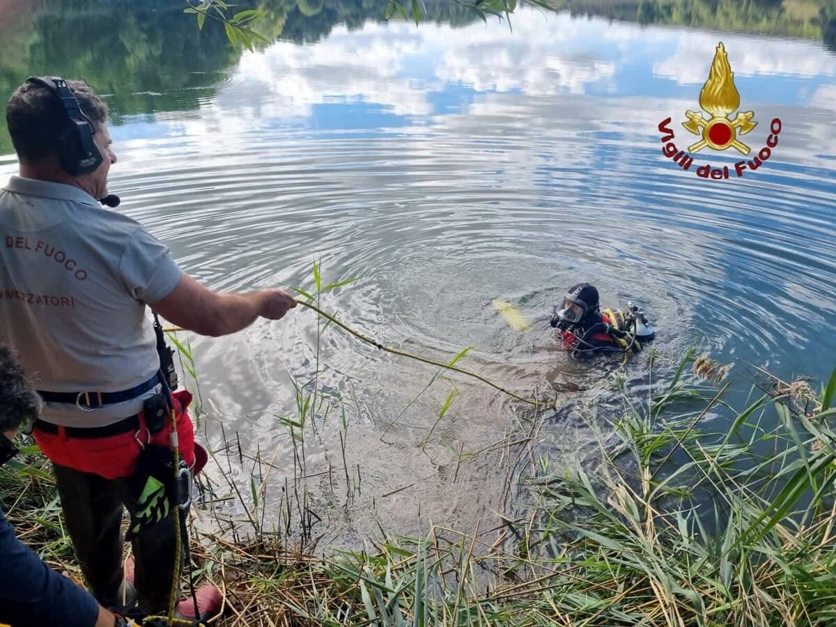 Tragedia al Lago La Torre di Artena, 70enne muore dopo essere entrato in acqua