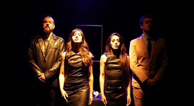  Felicità, successo e imperfezione: al Teatrosophia a Roma torna la Compagnia Australe con ?Oltre lo specchio? 