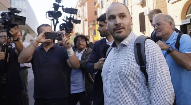  Garlasco, le consulenze di Sempio: «Dna sotto le unghie di Chiara è di Ignoto 2, il killer calza 40 non 42. E lei non si è difesa per un'ora» 
