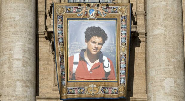  ?Carlo Acutis, la madre Antonia Salzano a Roma per raccontare il figlio santo: «Non sprecare la vita in cose inutili» 