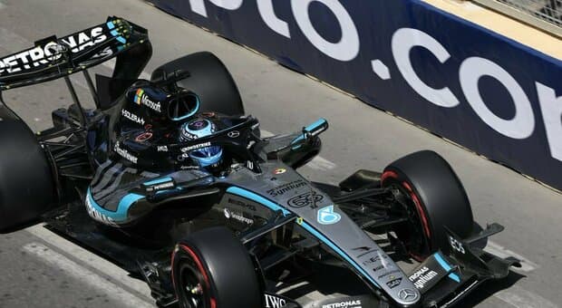  GP Baku, la diretta: Russell tenta la fuga, Leclerc andrà all'attacco. Antonelli di rimonta 