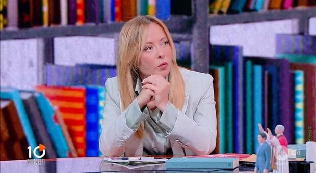  Meloni guarda al Colle: «Presidente non di sinistra, può cadere l?ultimo tabù». E su Vannacci: «È come le opposizioni» 