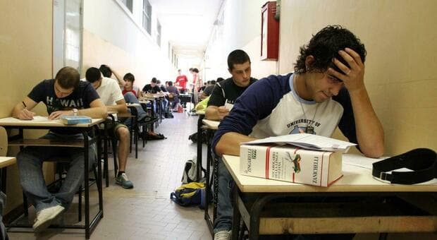  Maturità, oggi l'estrazione della lettera per gli orali: come sapere la data della prova 