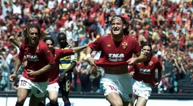  Roma, 25 anni fa lo scudetto più bello: la cronaca del trionfo giallorosso firmato Totti 