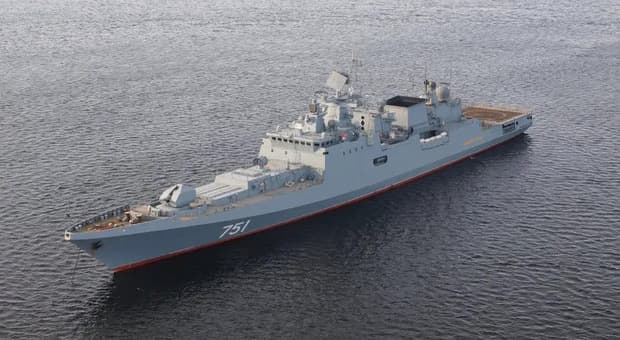  Nave russa nei mari britannici: l'avvistamento al largo di Suffolk, scatta il tallonamento della Royal Navy 