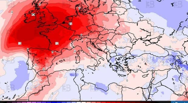  Caldo africano, oggi 15 città bollino rosso: ma il picco sarà nel weekend (fino a 40 gradi), ecco dove e quanto durerà 