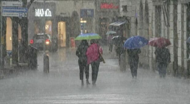  Meteo Giuliacci: arriva un ciclone atlantico, allerta gialla in 6 regioni. Ondata di maltempo su tutta Italia, le tappe del peggioramento 