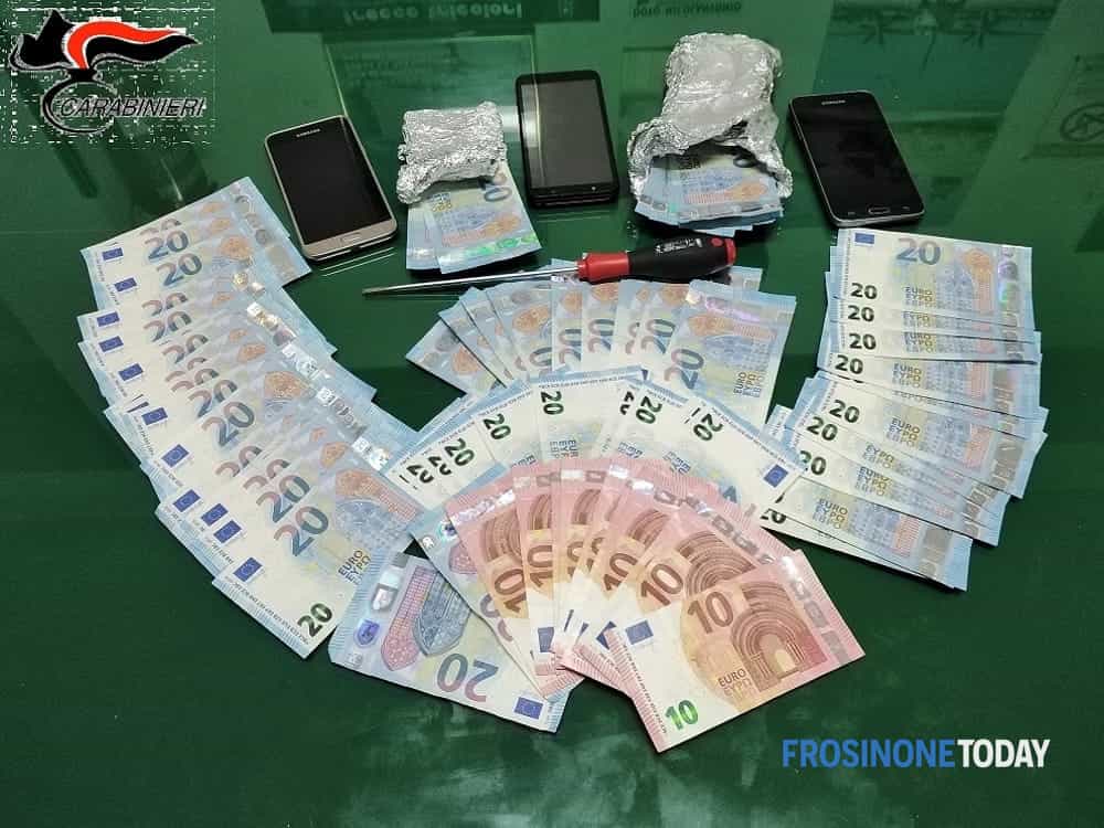 Cassino, banconote false nei negozi di Suio Terme: arrestato un 30enne