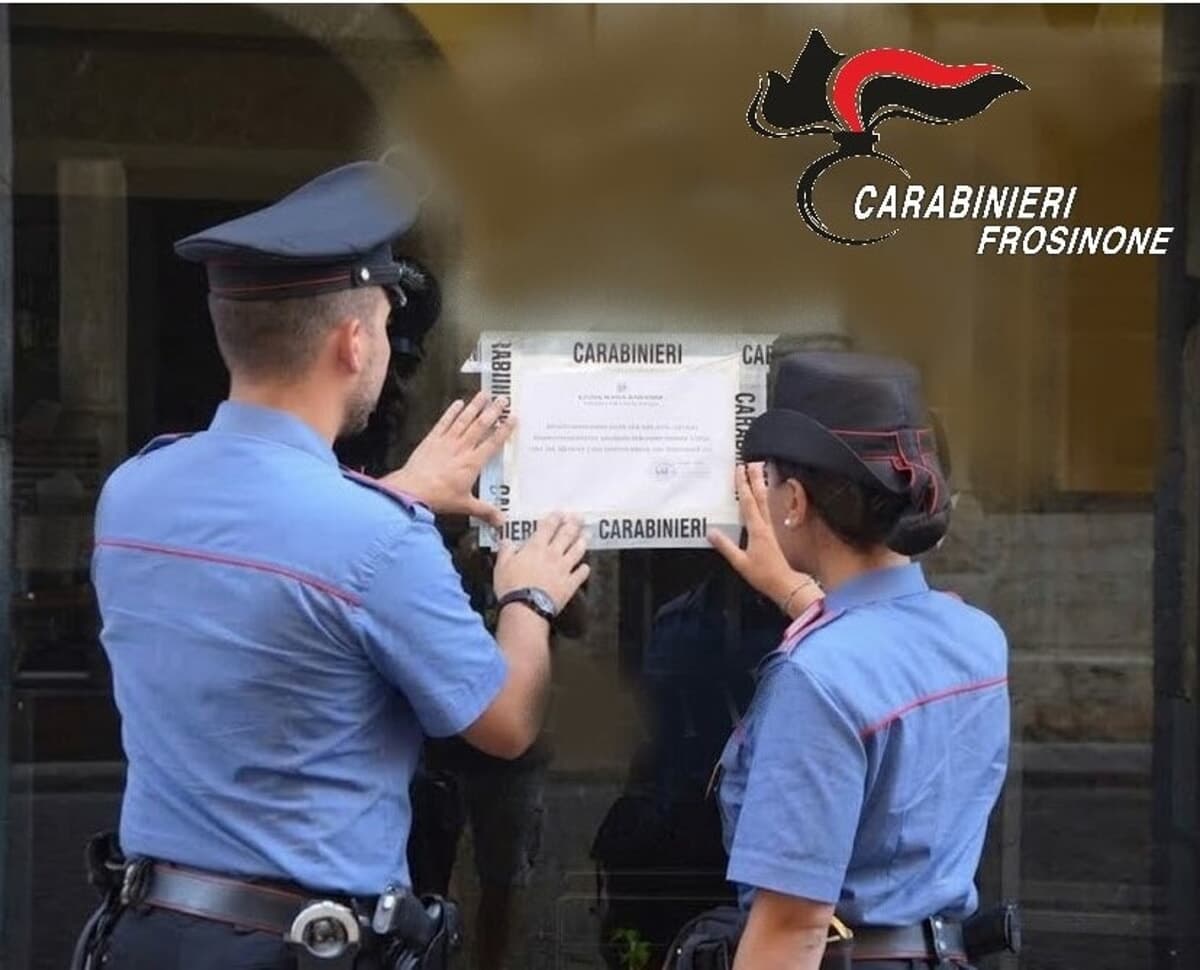 Alatri, liti e risse dentro e fuori dal locale. Sospesa la licenza per cinque giorni