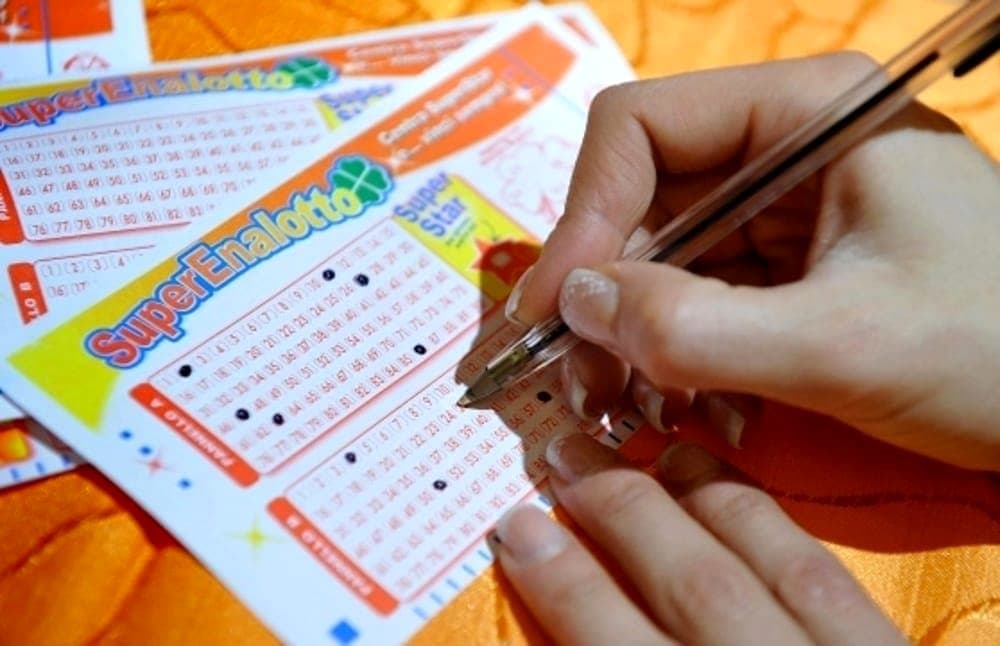 SuperEnalotto, festa al Bar Lepini di Frosinone: vinti oltre 96mila euro con il sistema Sisal