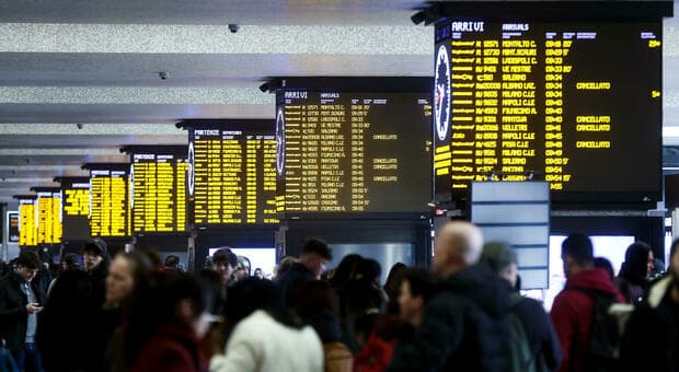  Scioperi novembre, il calendario: quello generale il 20. Si fermano mezzi pubblici, treni e aerei 