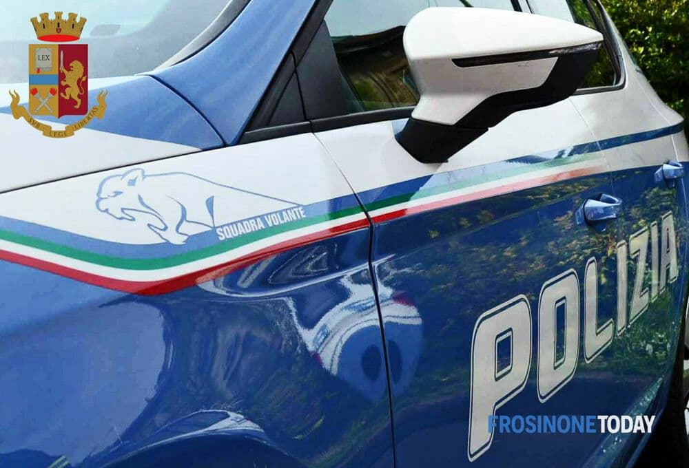 Cassino, minaccia di togliersi la vita, salvata dai poliziotti