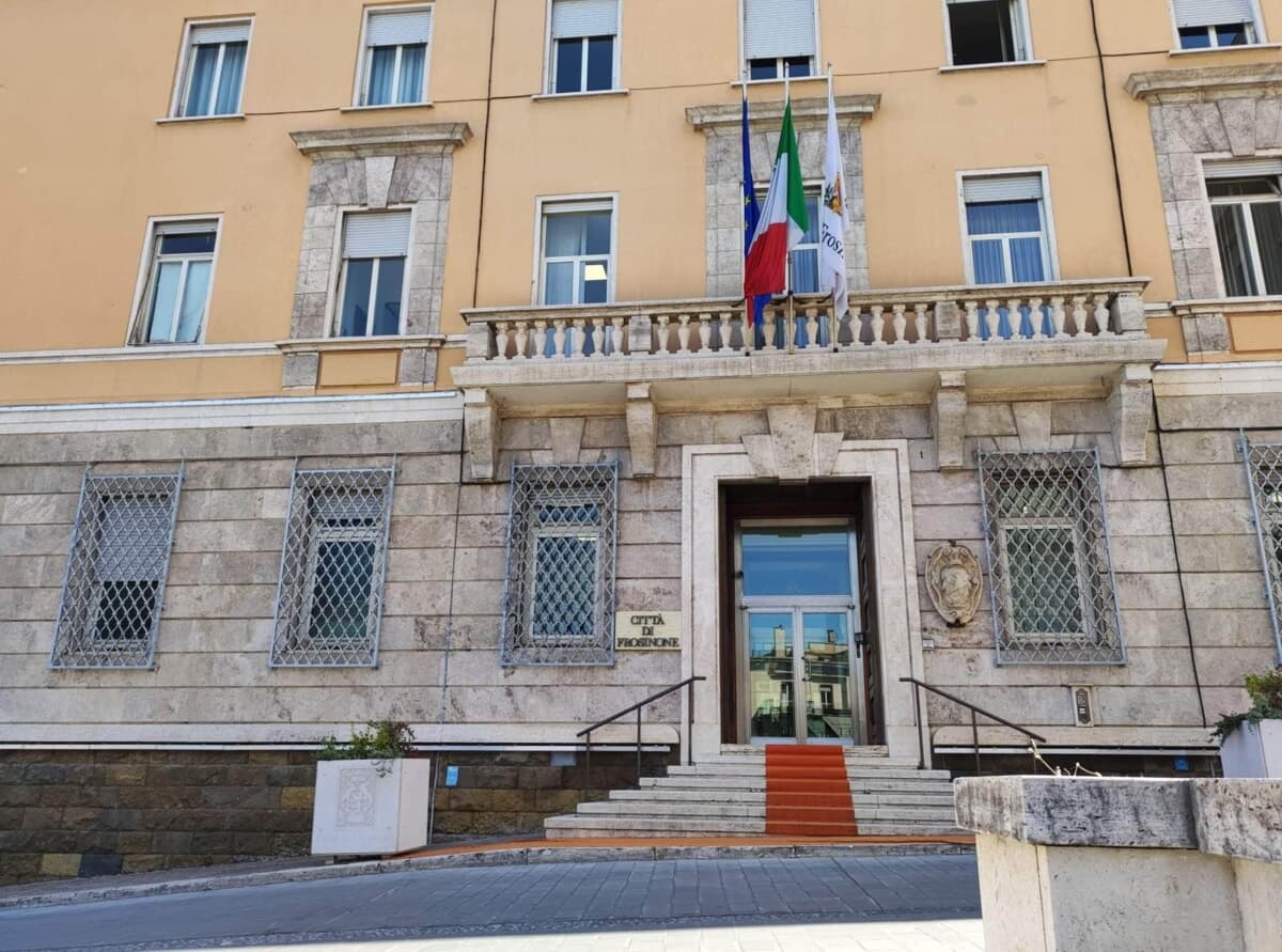 Frosinone, oggi il Consiglio comunale cerca il nuovo presidente: maggioranza ancora senza certezze