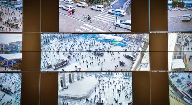  Riconoscimento facciale, sprint del governo sul decreto: ira delle opposizioni. Cosa cambierebbe (anche per la polizia) 