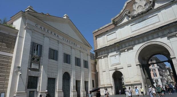  Roma, la storica caserma di piazza del Popolo verso l?addio: «Diventerà un albergo di lusso» 