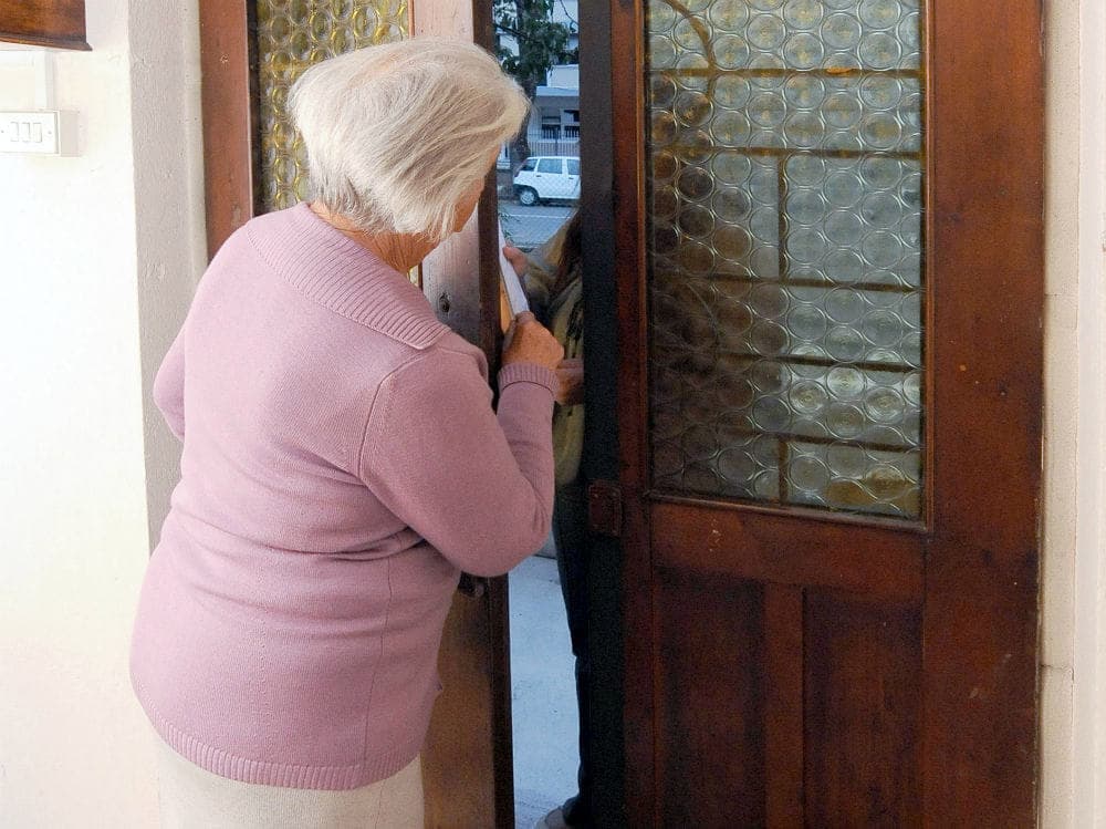 Allarme truffe a Pofi, finti Carabinieri e Poliziotti prendono di mira gli anziani: sventati due tentativi