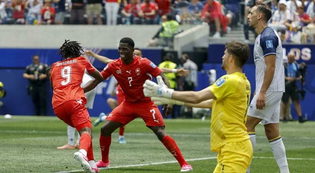  Svizzera travolge la Bosnia 4-1, gli elvetici segnano quattro gol nell'ultimo quarto d'ora 