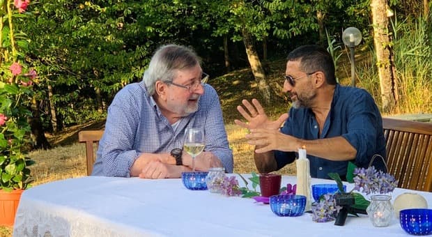  Francesco Guccini, l'editor Antonio Franchini: «A colpi di rime sfidava Benigni. Lambrusco? Macché beveva Traminer» 