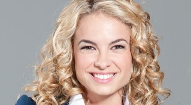  Lua Blanco è morta, l'attrice e cantante aveva 39 anni: combatteva contro un cancro all'intestino 