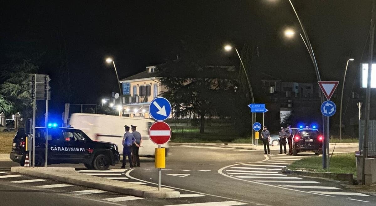 Ceccano, scoppia una maxi rissa fuori da un locale: tre minorenni finiscono in ospedale