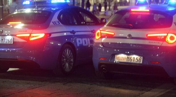  Roma, colpi di mannaia ai clienti e locale distrutto: terrore in un pub a Casalotti 