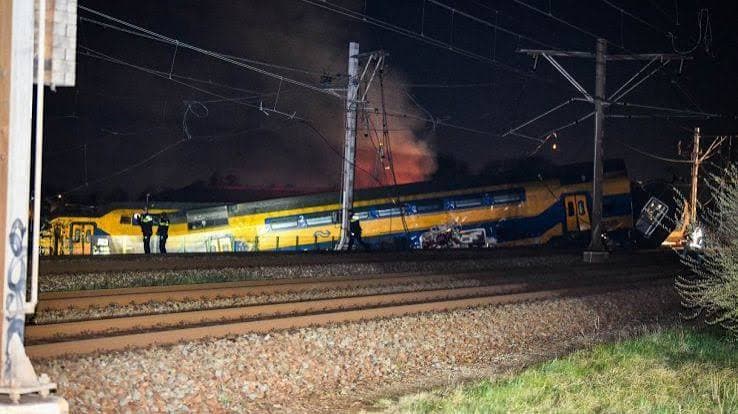 Treni bloccati nei Paesi Bassi: possibile sabotaggio sulla rete
