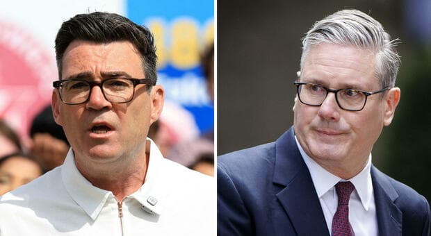  Andy Burnham e la resa di Starmer: i Laburisti puntano sul sindaco di Manchester per fermare il declino e l'onda di Farage 