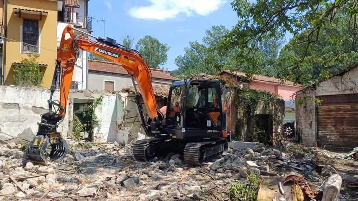 Frosinone, prende forma il Parco delle Terme Romane: demolite le vecchie strutture, il progetto entra nel vivo