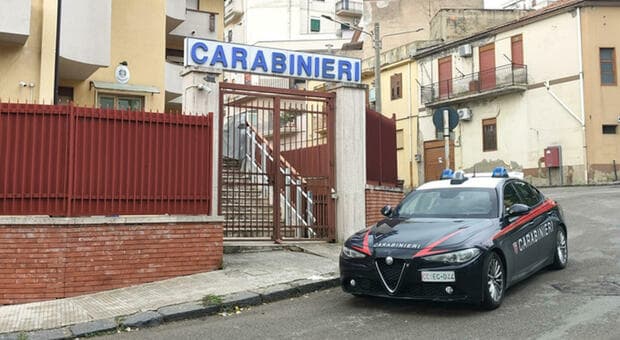  Sorelline scomparse e ritrovate, trasferite in comunità con i quattro fratelli. Il padre: «I miei figli devono tornare da me» 