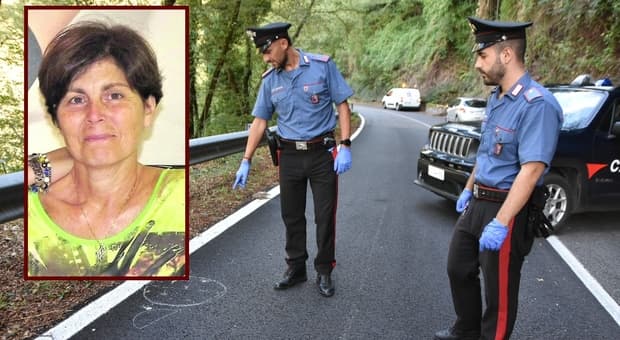  Rieti, Maria Antonietta D'Andrea va al funerale della madre e muore durante il corteo funebre: l'auto travolta da un masso 