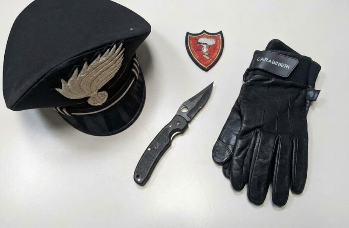 Ferentino, controlli dei Carabinieri sulla Casilina: denunciato un uomo con un coltello di 21 centimetri